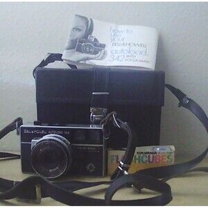 Vintage Bell & Howell Autoload 342 Compact Film Camera, Orig Case, Flash Bulbs